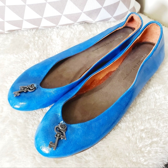 Anthropologie Pilcro Genuine Leather Boho Blue Key Detail Ballet Flats 6 - Picture 1 of 6